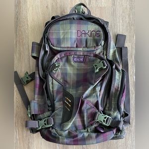 DAKINE Backpack / Snowboard Bag / Plaid / Girly Backpack / Excellent Condition!!